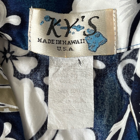 Child’s Hawaiian shirt and shorts - Picture 4 of 4